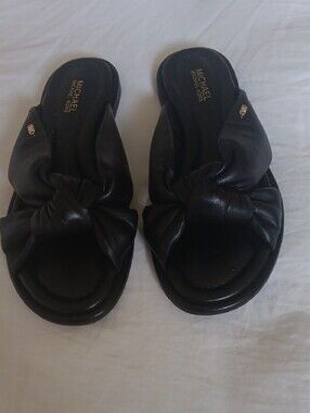 MICHAEL Michael Kors Black Knotted Slide Sandal.Size 5.5.Wirn 1 time.